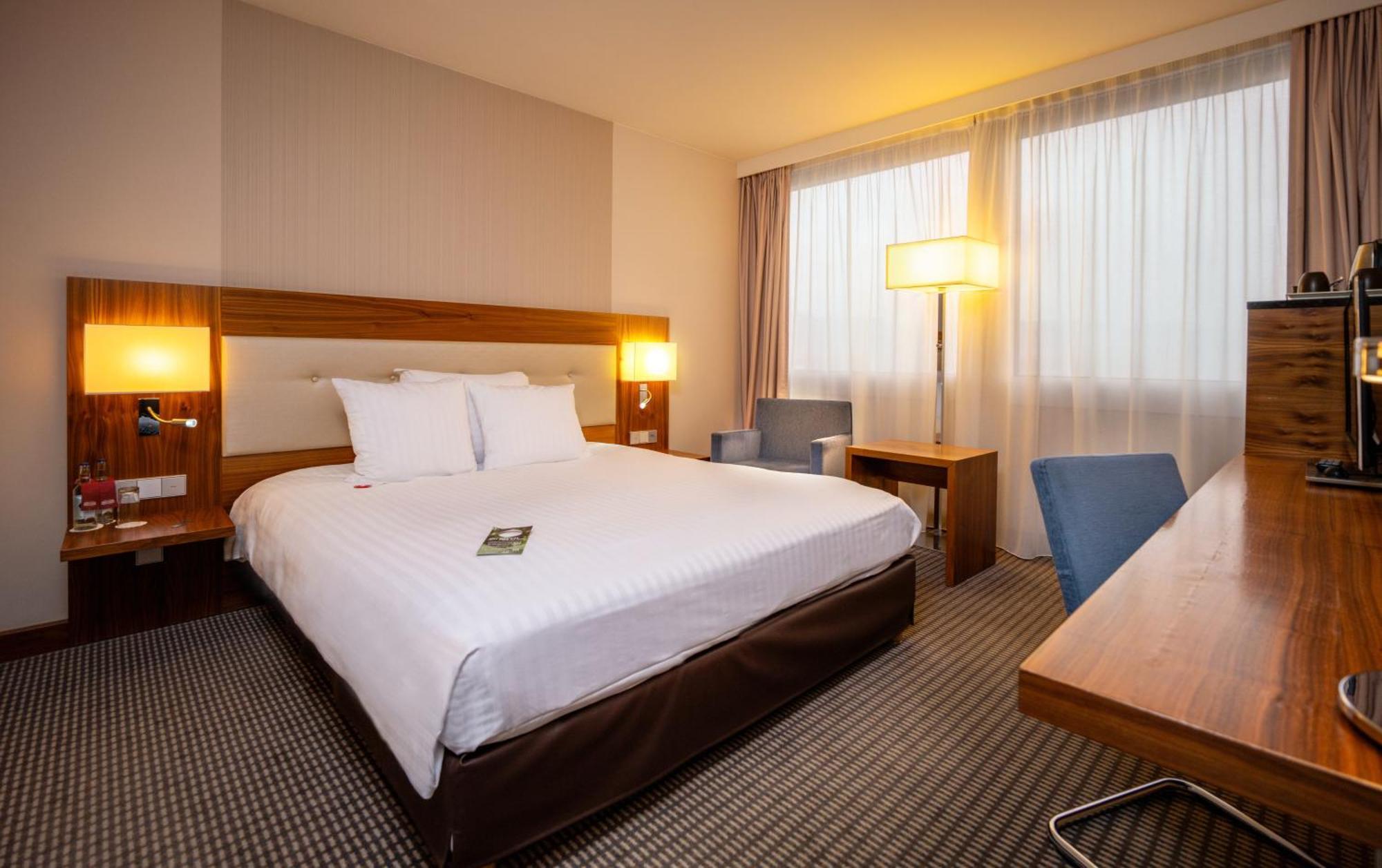 Deluxe Zimmer mit Kingsize-Bett